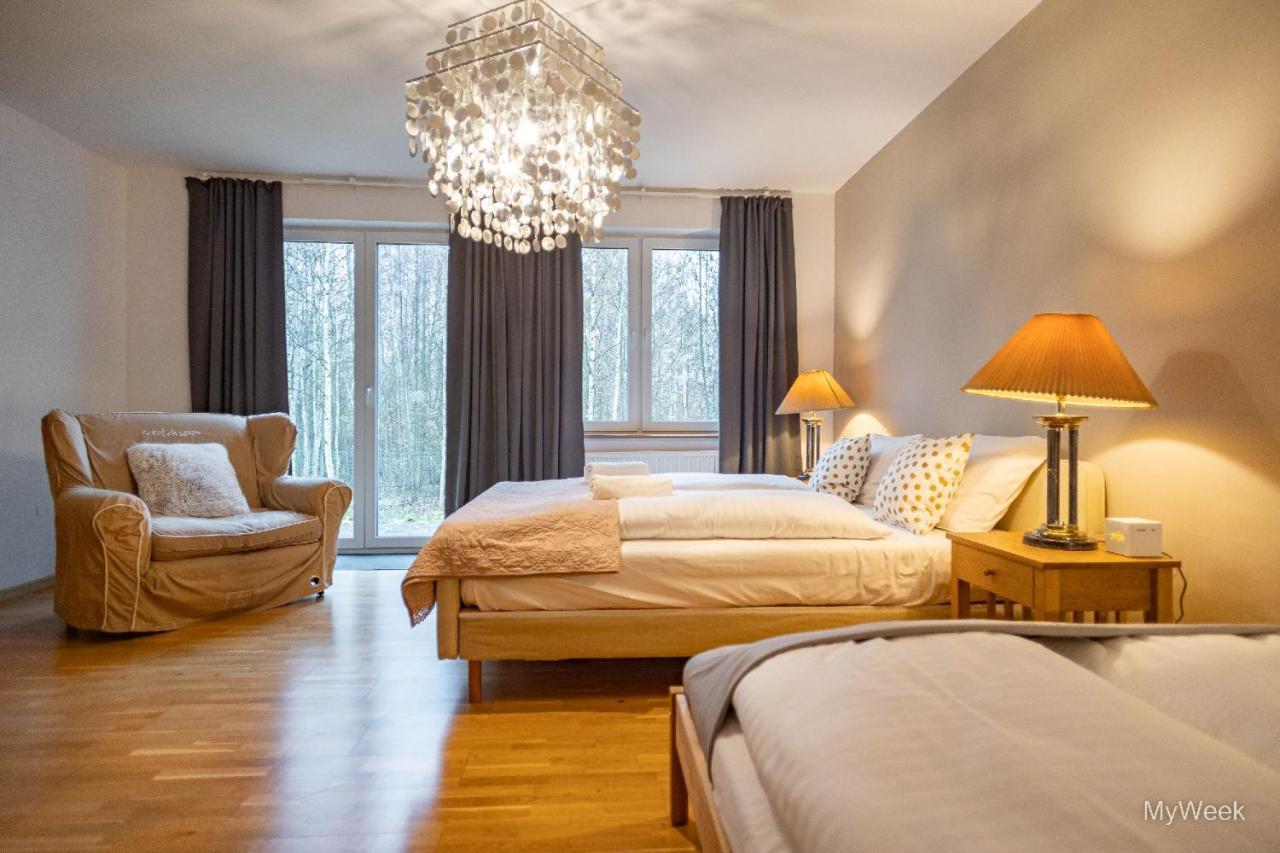 Villa Dom Na Polanie, Myweek